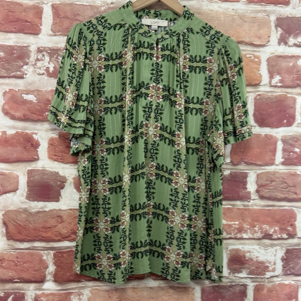 Ann Taylor Loft Top Womens Medium Green Chic Garden Floral Plaid Casual Shirt - Picture 2 of 9